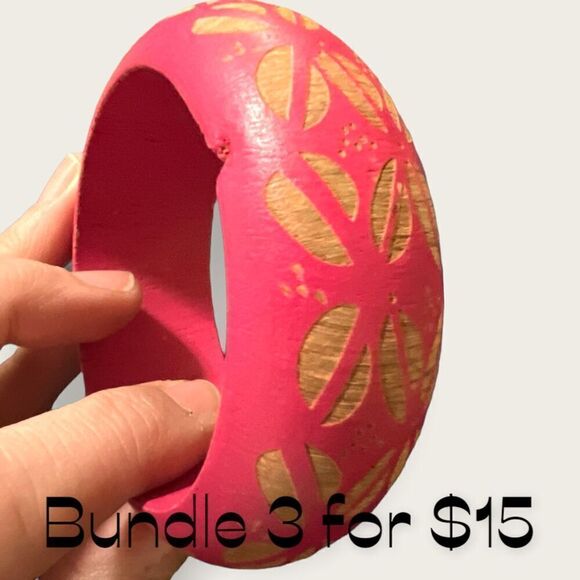 Bundle Sale 3 for $15 | Pink Patterned Wooden Bangle Bracelet - Picture 4 of 11